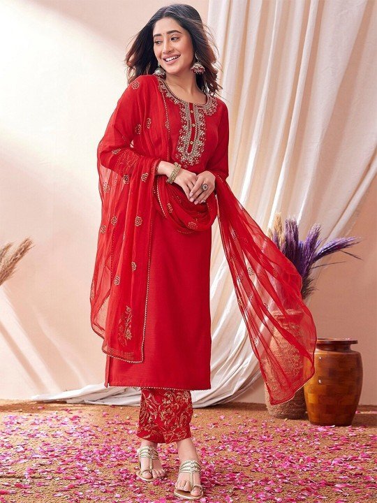 Women Embroidered Regular Sequinned Kurta with Pyjamas & With Dupatta - Image 3